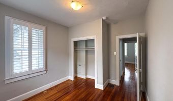 27 W WYATT Ave, Alexandria, VA 22301