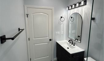1260 E Turin Ave B, Anaheim, CA 92805