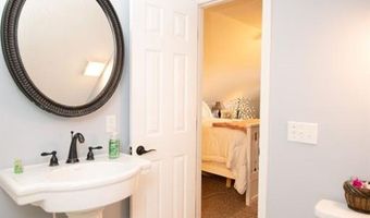 110 Lake Ridge Dr, Baxley, GA 31513
