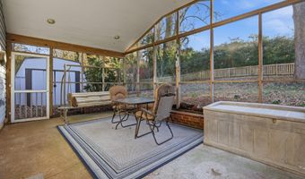 19 ROE Ln, Arnold, MD 21012