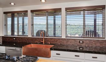 1560 Pinto Dr, Angels Camp, CA 95222