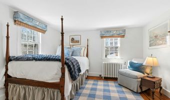 561 Middlesex Rd, Darien, CT 06820