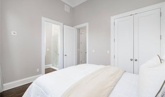 50 School St 5, Newport, RI 02840