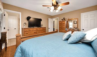 2006 Farmaway Dr, Bardstown, KY 40004