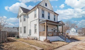 1424 GAINES St, Davenport, IA 52804