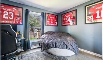 1712 Hotel Rd, Auburn, ME 04210