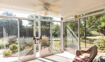 W2567 RIDGEBROOK Court, Appleton, WI 54915