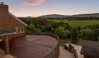 1020 Thomas Rd, Benton, TN 37307