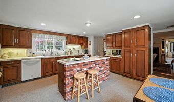 43 Green St, Augusta, ME 04330
