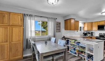 2105 BRIARWOOD Ln, Cheyenne, WY 82009