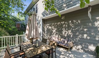 2354 N QUEBEC St, Arlington, VA 22207