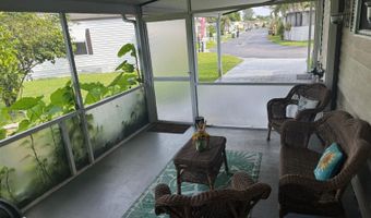 6059 Palm Harbour Dr, Atlantis, FL 33462