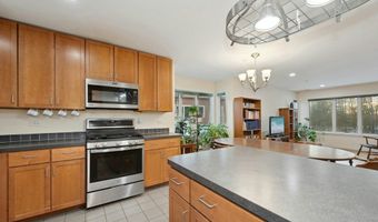 71 Village Ct 71, Berlin, MA 01503