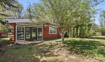 15 Lower Broadford Rd, Bellevue, ID 83313