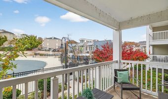 4163 S FOUR MILE RUN Dr 301, Arlington, VA 22204