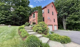 40 Lakewood Dr, Alton, NH 03810