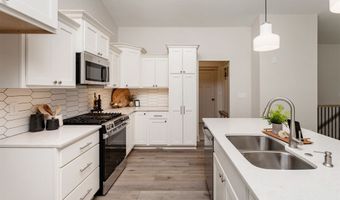519 16th Avenue Ct SE, Altoona, IA 50009