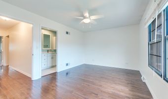 1233 N Hickory Trl, Addison, IL 60101