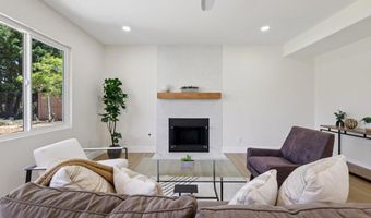 5471 Papagallo Dr, Oceanside, CA 92057