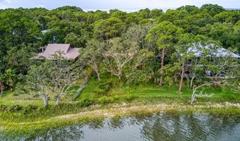 175 Harbor Cir, Alligator Point, FL 32346