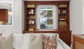 923 ARRAN Rd, Baltimore, MD 21239