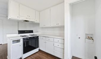 1225 N Broadway 14, Escondido, CA 92026