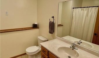 1409 28th St SW, Austin, MN 55912