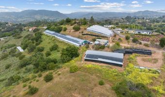 803 Quail Hill Rd, Fallbrook, CA 92028