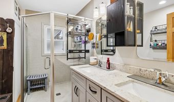 510 SE Sharon Dr, Ankeny, IA 50021