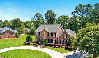 225 Watersedge Dr, Boiling Springs, SC 29316