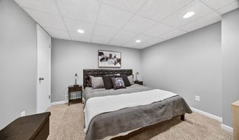 375 Novara Dr, Ballwin, MO 63021