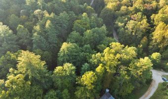9999 Deer Track Rd, Beattyville, KY 41311