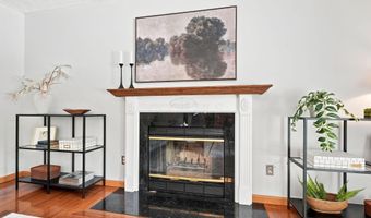 1438 Newell Ct, Columbus, OH 43228