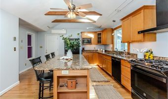 63 Duck Cove Rd, North Kingstown, RI 02852
