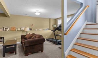 76 Lakehurst Dr, Coventry, RI 02816