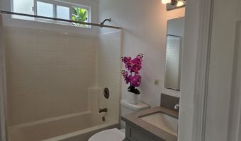 91 HOOMALU St, Hilo, HI 96720