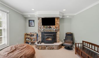 62 Dupaw Gould Rd, Brookline, NH 03033