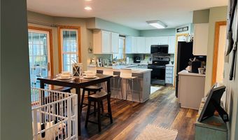2435 Queensbury Rd, Alliance, OH 44601