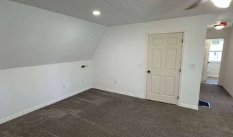 252 S Taxiway Dr, Albany, KY 42602