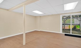 39 Briarwood Dr, Colchester, CT 06415