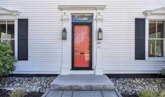 997 Washington St, Bath, ME 04530