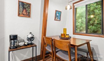 30 Creekside Dr A, Banner Elk, NC 28604