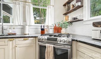 904 36th St, Charlotte, NC 28205