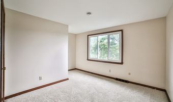 212 Robin Rd, Amherst, NY 14228