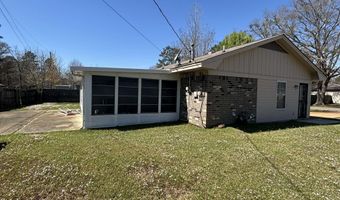 1510 Vine St, Amory, MS 38821