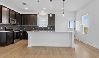147 Peeps Ct, Adkins, TX 78101