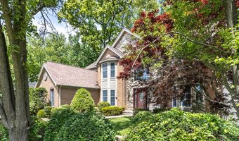 5521 Lohr Lake Dr, Ann Arbor, MI 48108