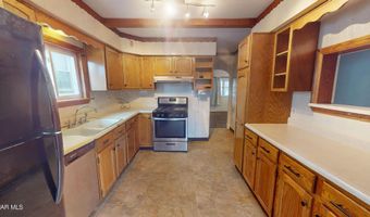 202 Bell Ave, Altoona, PA 16602