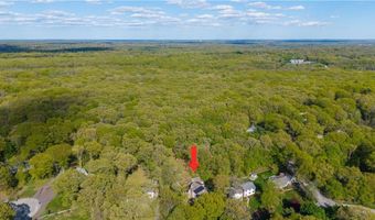 17 Will Croft St, Cumberland, RI 02864