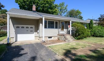 570 Garfield Ave, Belford, NJ 07718